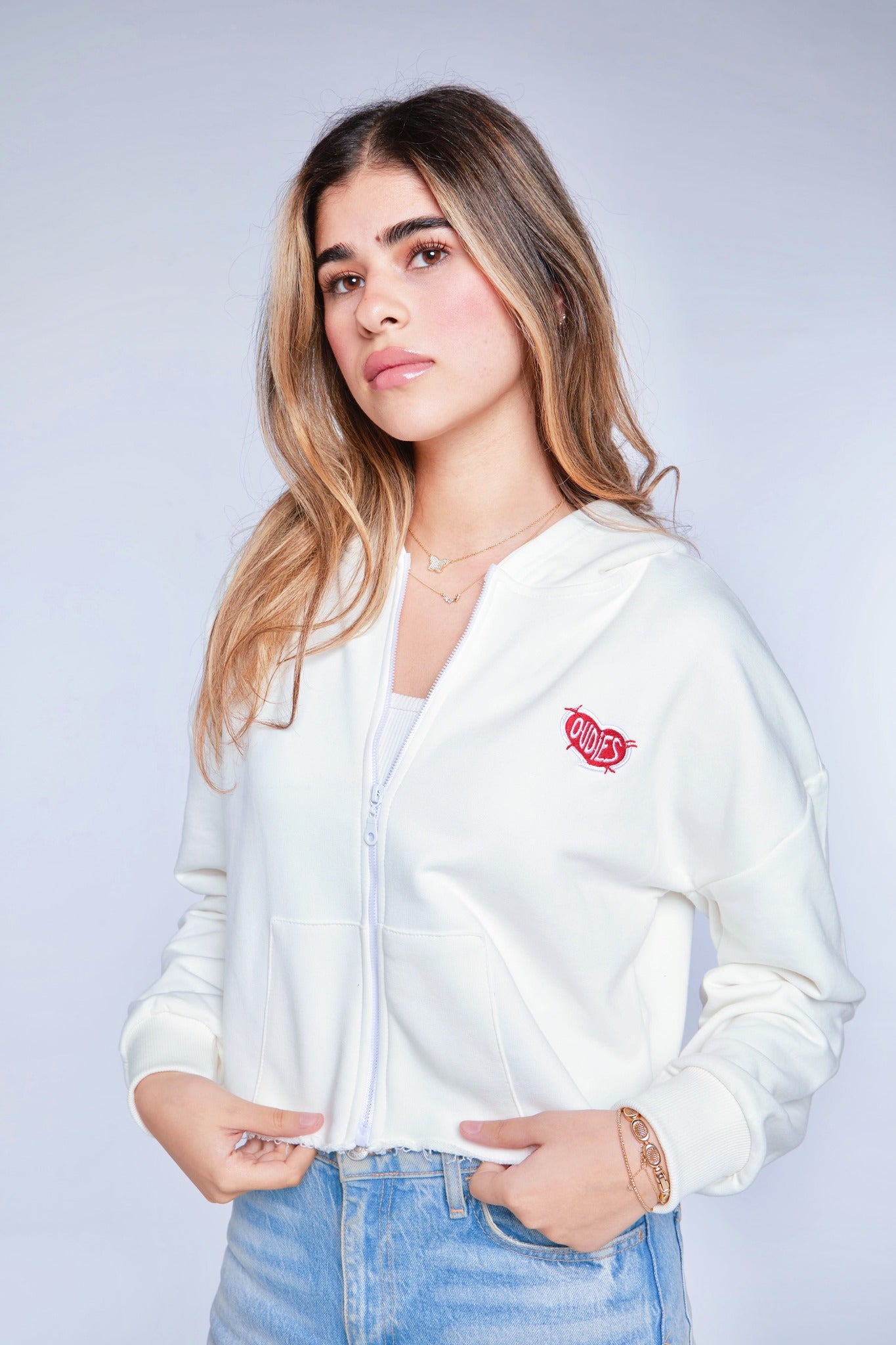 EMBROIDERED CROP HOODIE (OFF-WHITE)