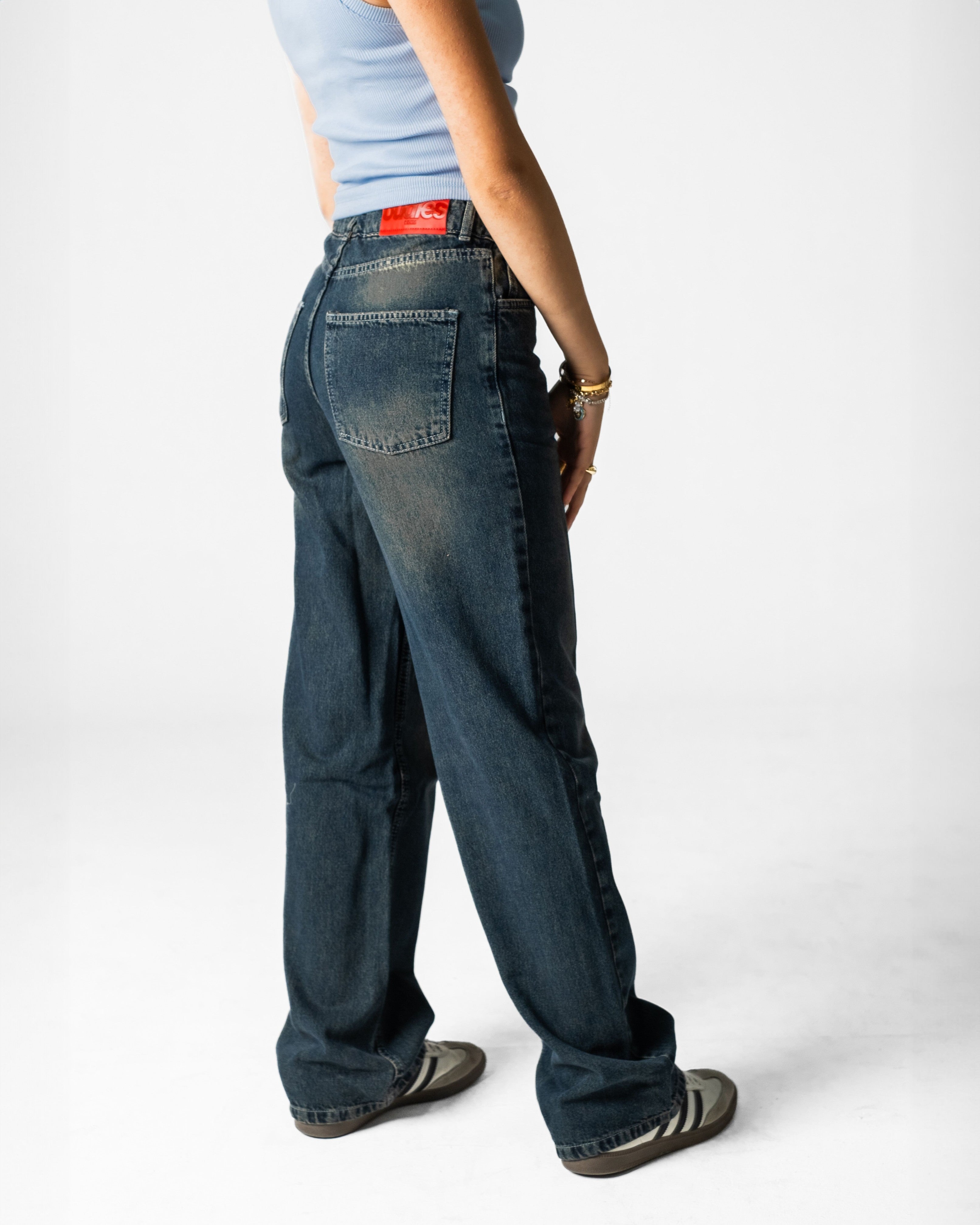 90's Fit Women's Jeans (Stone Washed Blue)