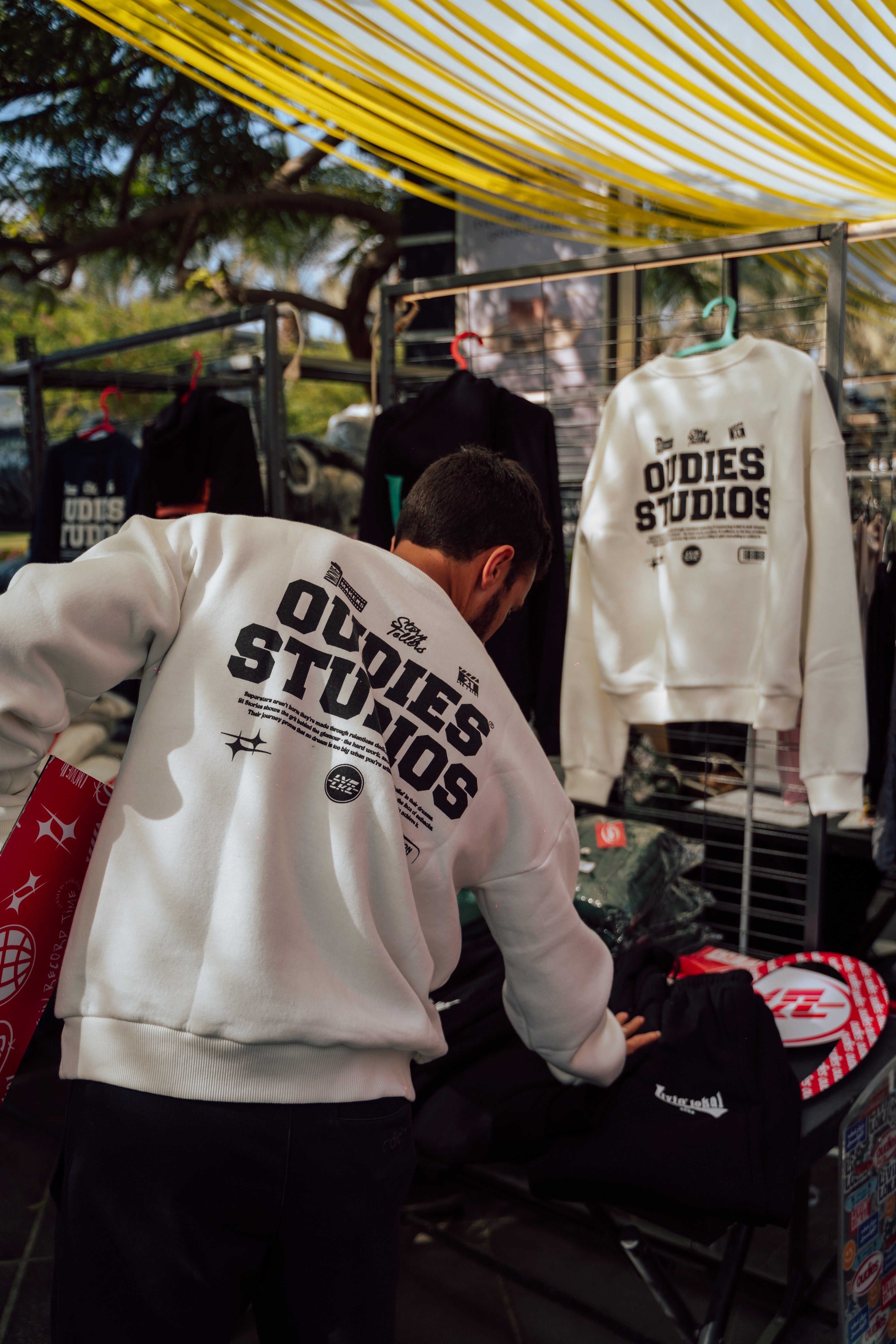Crewneck Oudies Studios Off-white