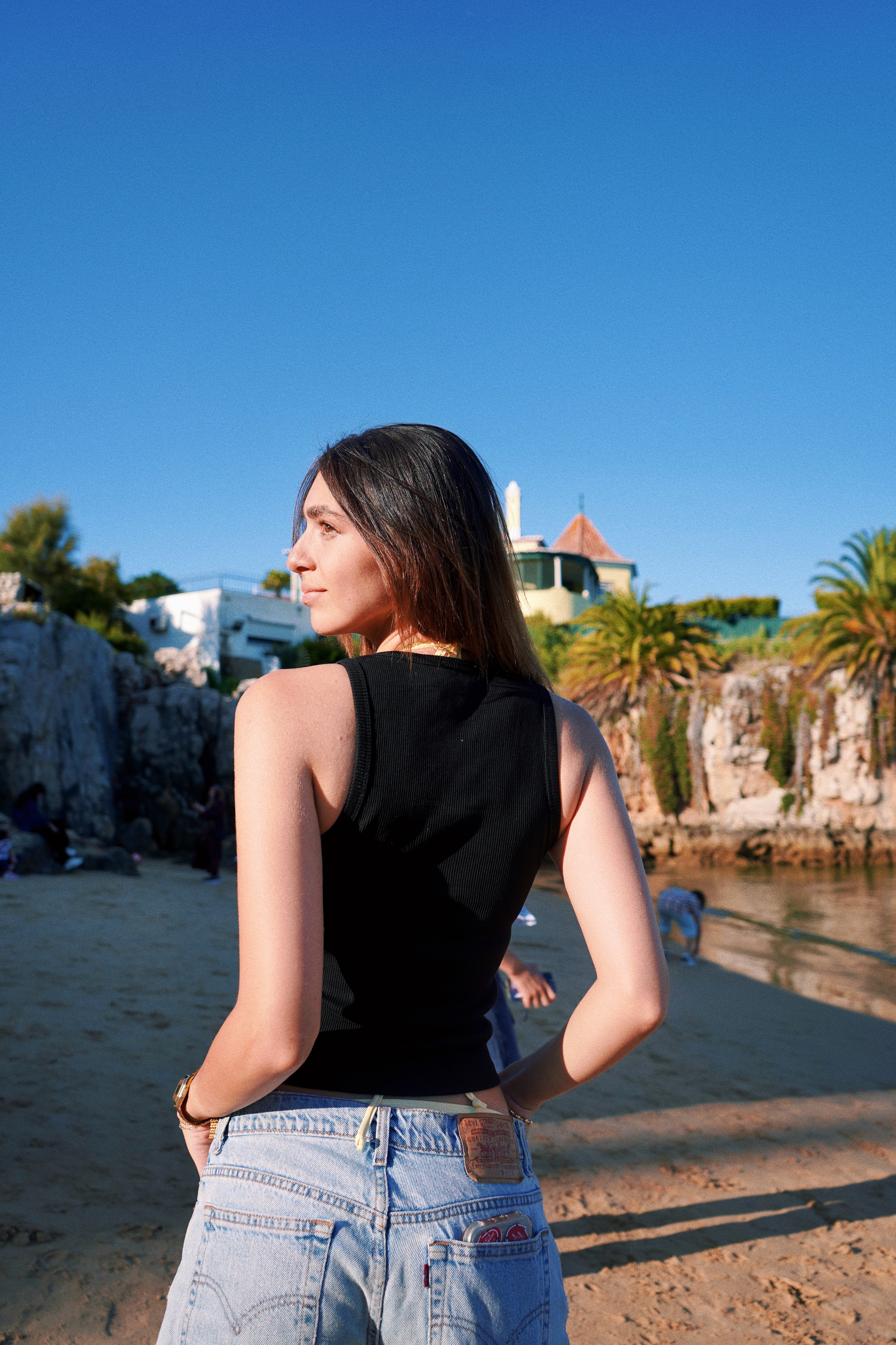Essential Tank (Black)
