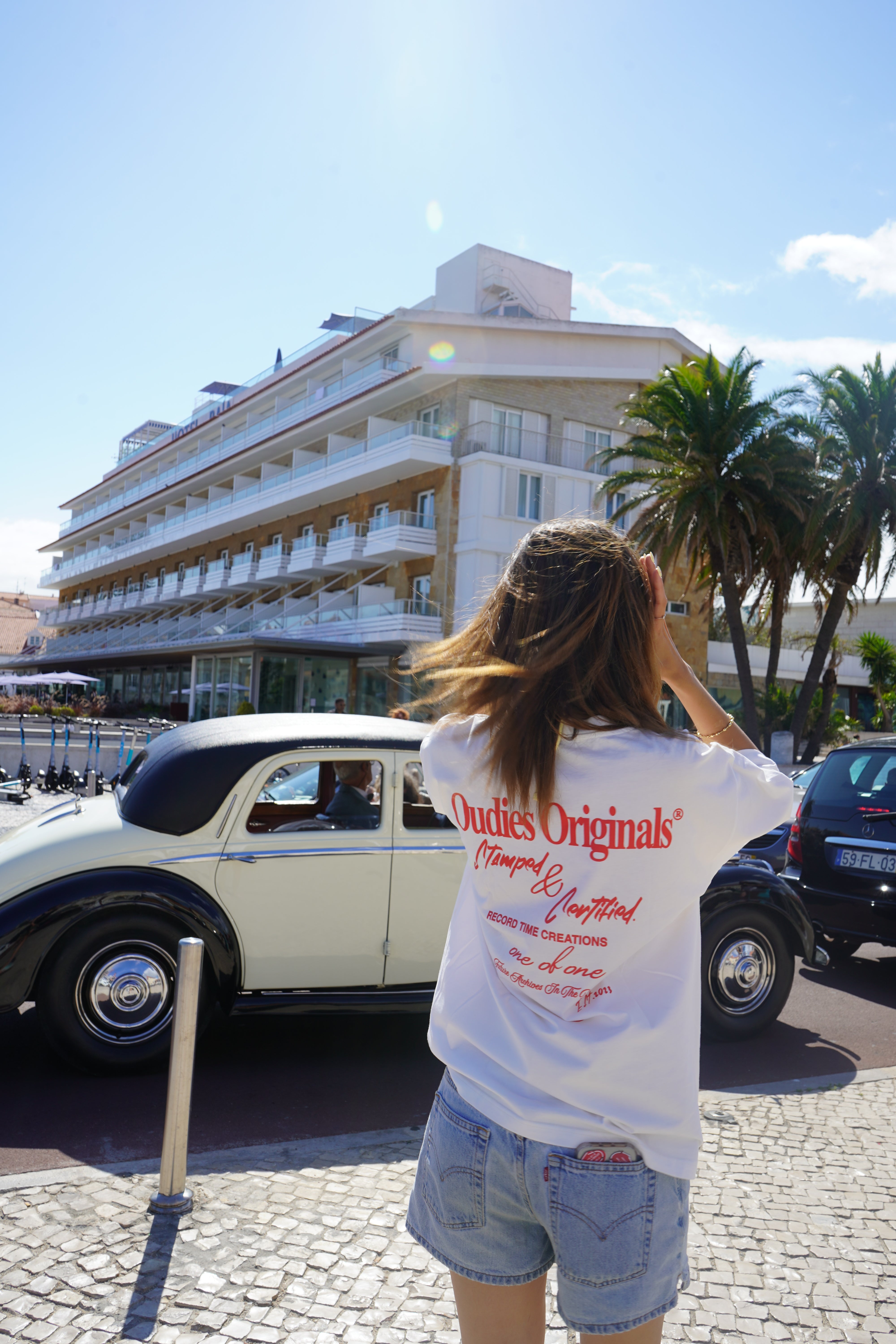 OUDIES ORIGINALS TEE (WHITE)